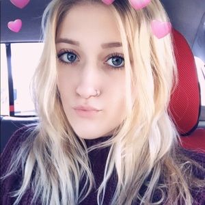 Meet your Posher, Lauren